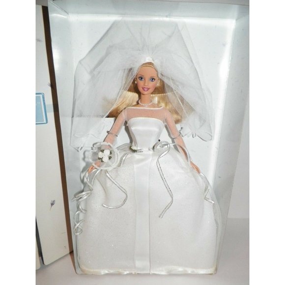 Vintage '99 Blushing Bride Wedding Barbie Doll NIB - Picture 2 of 9